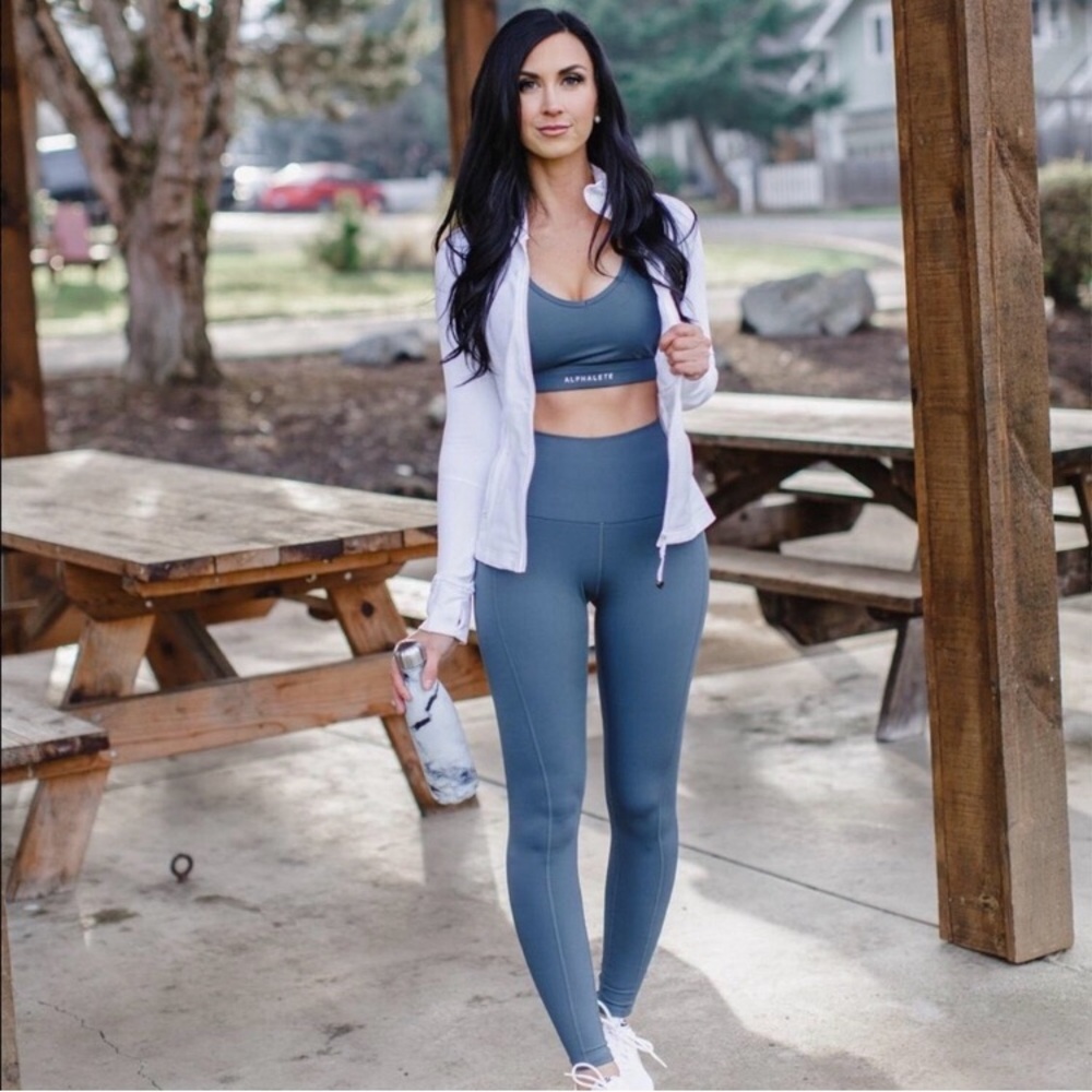 nwot Alphalete Meridian Trinity blue M read